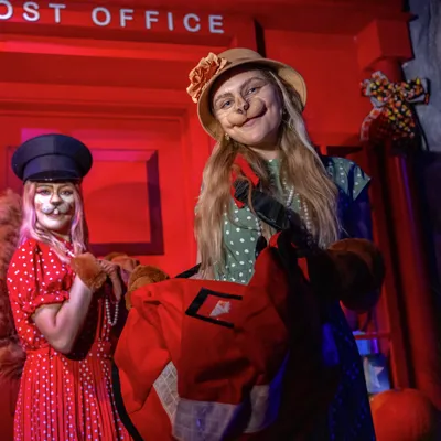 Characters in Enchanted Hollow at Chessington Howl'o'ween