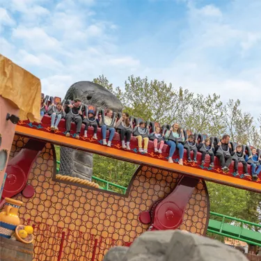 Guests on Mamba Strike