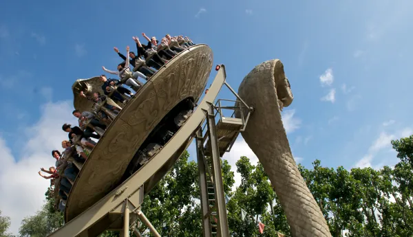 KOBRA At Chessington World Of Adventures Resort (2)